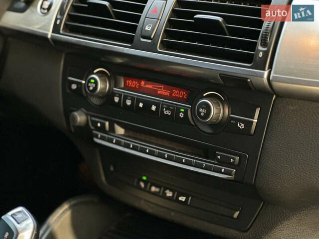 Белый БМВ Х6, объемом двигателя 3 л и пробегом 320 тыс. км за 18850 $, фото 28 на Automoto.ua