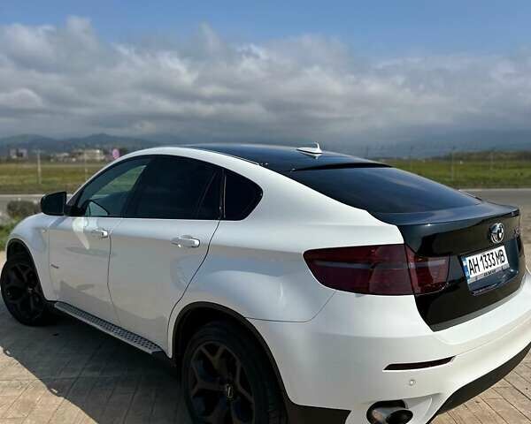 Белый БМВ Х6, объемом двигателя 2.98 л и пробегом 107 тыс. км за 17000 $, фото 3 на Automoto.ua