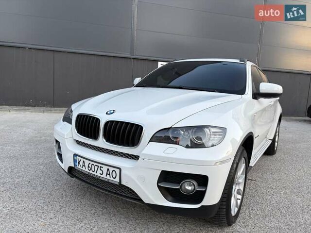 Белый БМВ Х6, объемом двигателя 3 л и пробегом 245 тыс. км за 15650 $, фото 3 на Automoto.ua