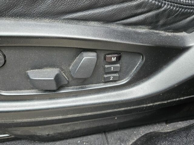 Белый БМВ Х6, объемом двигателя 3 л и пробегом 244 тыс. км за 408 $, фото 7 на Automoto.ua