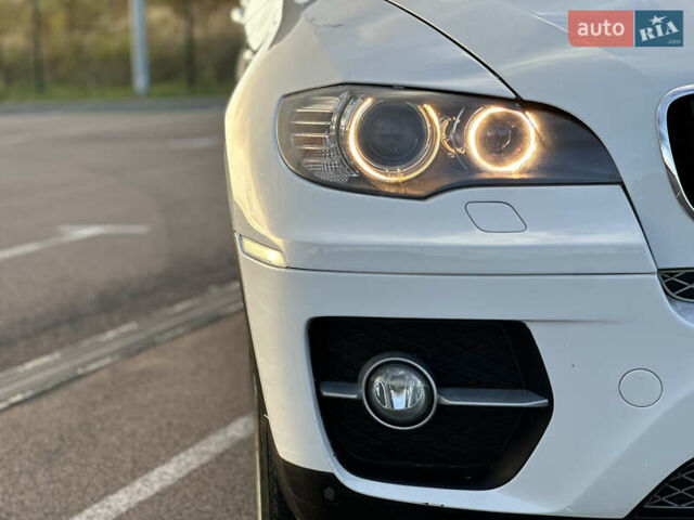 Белый БМВ Х6, объемом двигателя 3 л и пробегом 320 тыс. км за 18850 $, фото 9 на Automoto.ua