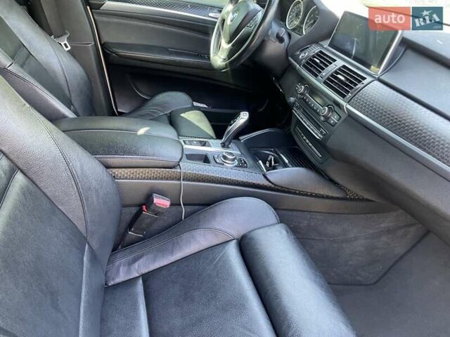 Белый БМВ Х6, объемом двигателя 3 л и пробегом 86 тыс. км за 19999 $, фото 26 на Automoto.ua