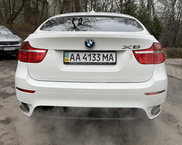Белый БМВ Х6, объемом двигателя 2.99 л и пробегом 150 тыс. км за 17000 $, фото 4 на Automoto.ua