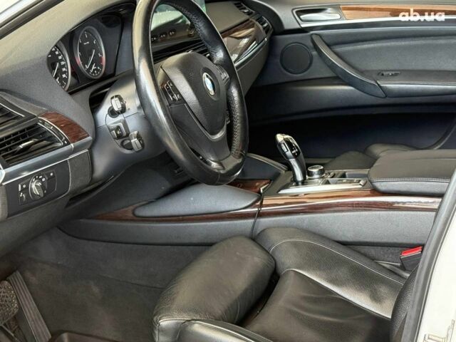 Білий БМВ Х6, об'ємом двигуна 3 л та пробігом 263 тис. км за 24990 $, фото 13 на Automoto.ua