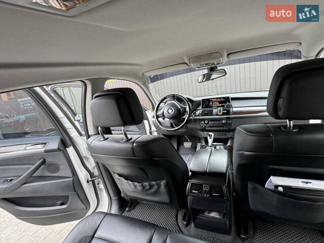 БМВ Х6 2012 в Киеве на Automoto.ua Белый БМВ Х6, объемом двигателя 2.98 л и пробегом 155 тыс. км за 17000 $, фото 29 на Automoto.ua