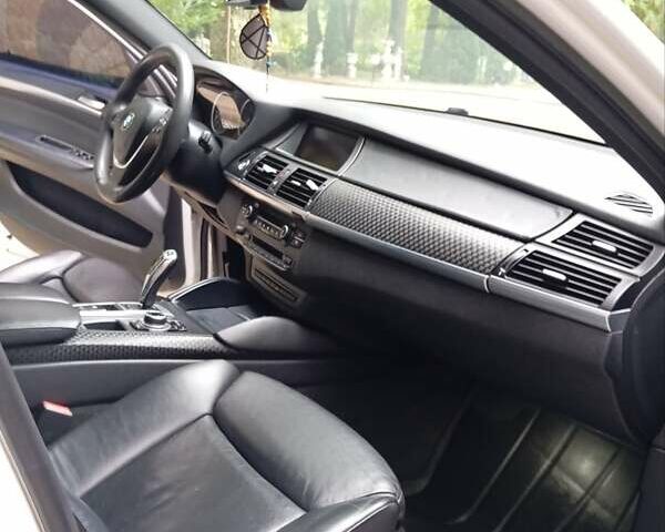 Белый БМВ Х6, объемом двигателя 2.99 л и пробегом 331 тыс. км за 21500 $, фото 28 на Automoto.ua