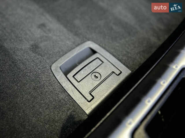 Белый БМВ Х6, объемом двигателя 3 л и пробегом 200 тыс. км за 22800 $, фото 82 на Automoto.ua