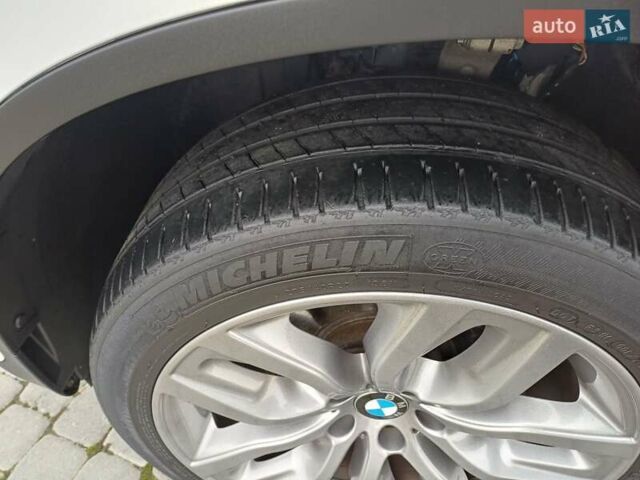 Білий БМВ Х6, об'ємом двигуна 3 л та пробігом 283 тис. км за 25500 $, фото 22 на Automoto.ua