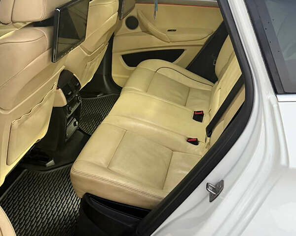 Белый БМВ Х6, объемом двигателя 2.99 л и пробегом 261 тыс. км за 23999 $, фото 6 на Automoto.ua