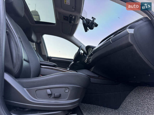 Белый БМВ Х6, объемом двигателя 3 л и пробегом 235 тыс. км за 22500 $, фото 70 на Automoto.ua