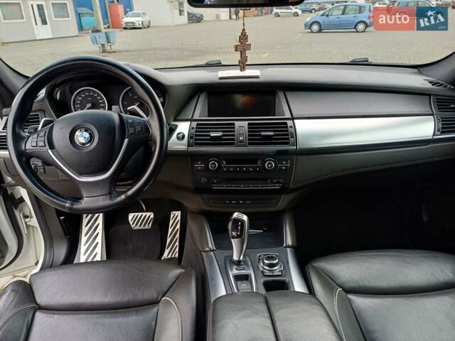 Білий БМВ Х6, об'ємом двигуна 3 л та пробігом 283 тис. км за 25500 $, фото 28 на Automoto.ua