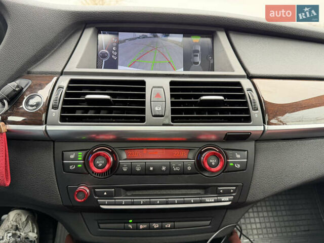 Белый БМВ Х6, объемом двигателя 2.98 л и пробегом 178 тыс. км за 19999 $, фото 55 на Automoto.ua