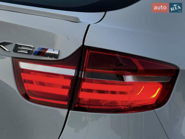 Белый БМВ Х6, объемом двигателя 3 л и пробегом 200 тыс. км за 22800 $, фото 18 на Automoto.ua