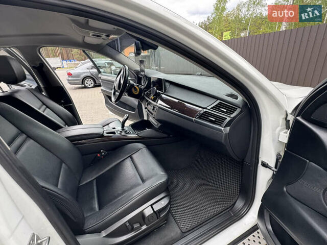 БМВ Х6 2012 в Киеве на Automoto.ua Белый БМВ Х6, объемом двигателя 2.98 л и пробегом 155 тыс. км за 17000 $, фото 36 на Automoto.ua