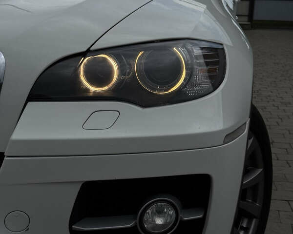 Білий БМВ Х6, об'ємом двигуна 2.99 л та пробігом 242 тис. км за 21800 $, фото 2 на Automoto.ua