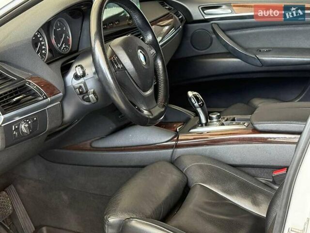 Білий БМВ Х6, об'ємом двигуна 3 л та пробігом 263 тис. км за 24990 $, фото 13 на Automoto.ua