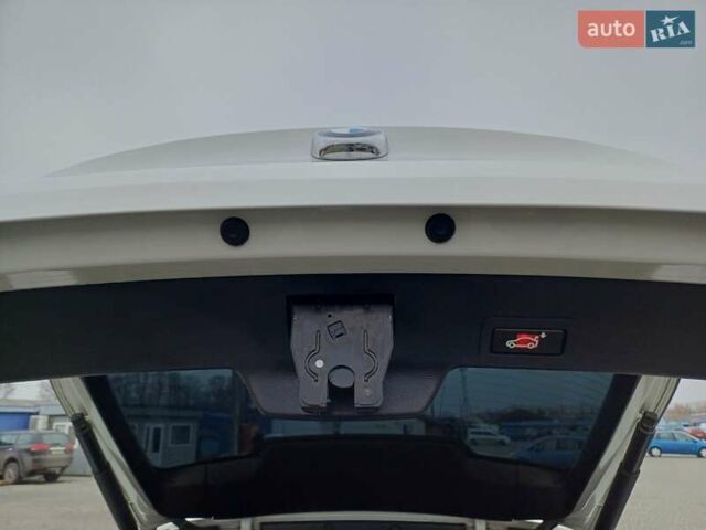 Білий БМВ Х6, об'ємом двигуна 3 л та пробігом 283 тис. км за 25500 $, фото 18 на Automoto.ua