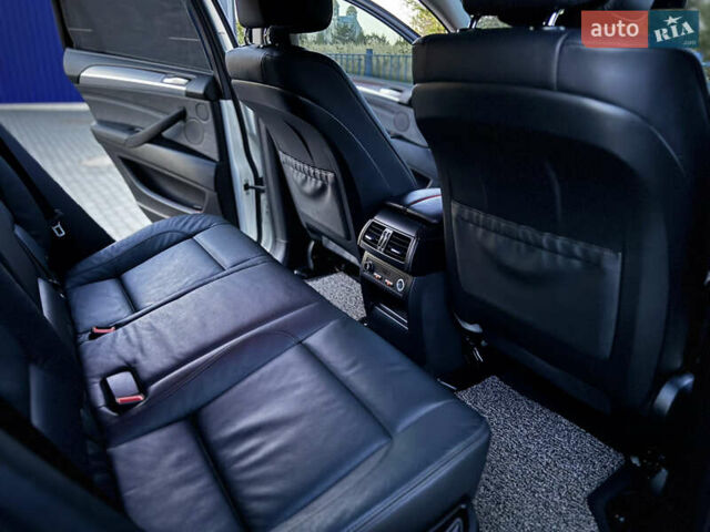 Белый БМВ Х6, объемом двигателя 3 л и пробегом 200 тыс. км за 22800 $, фото 76 на Automoto.ua