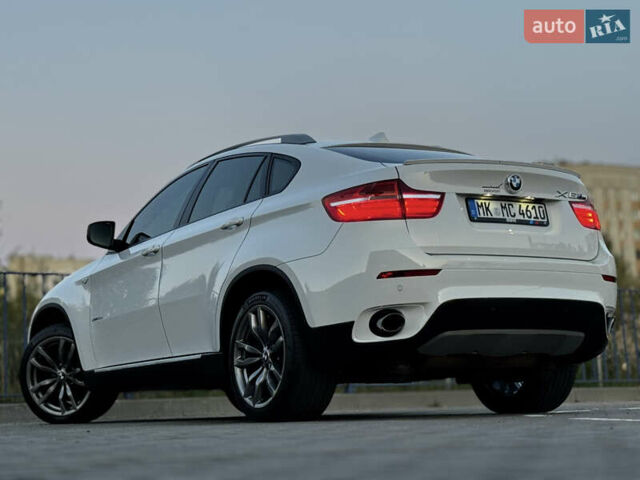 Белый БМВ Х6, объемом двигателя 3 л и пробегом 200 тыс. км за 22800 $, фото 34 на Automoto.ua