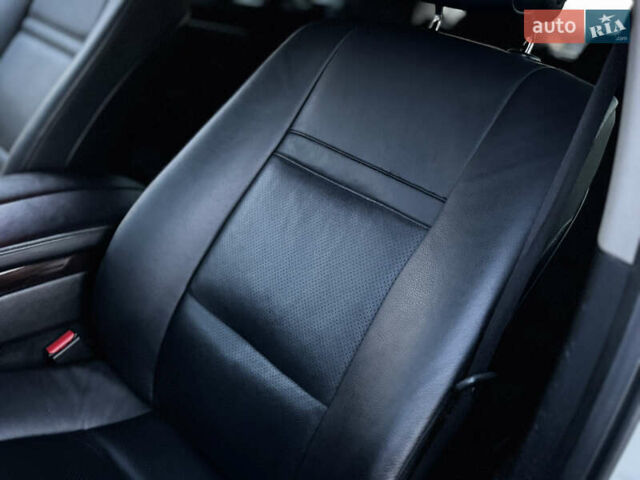 Белый БМВ Х6, объемом двигателя 3 л и пробегом 200 тыс. км за 22800 $, фото 42 на Automoto.ua