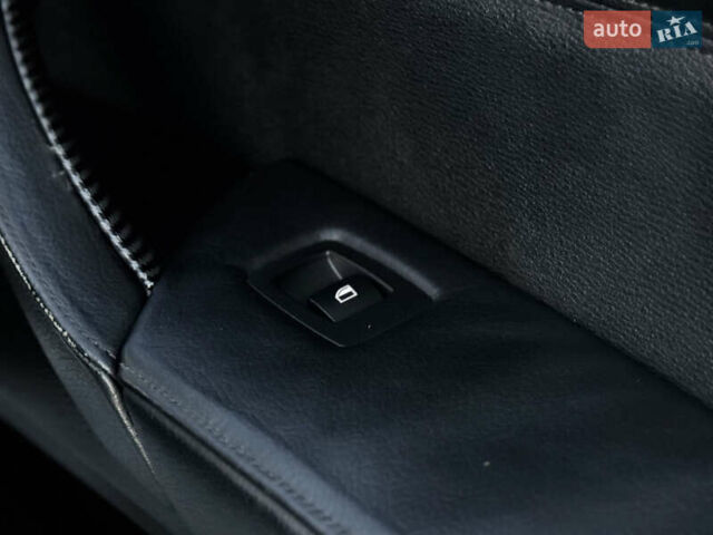 Белый БМВ Х6, объемом двигателя 3 л и пробегом 200 тыс. км за 22800 $, фото 56 на Automoto.ua