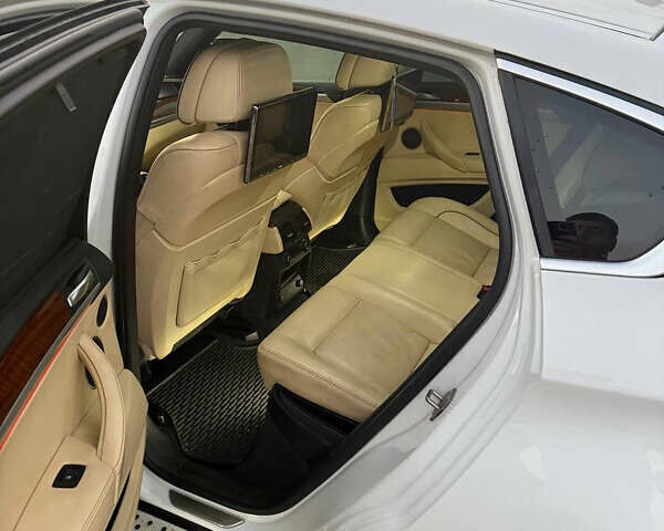 Белый БМВ Х6, объемом двигателя 2.99 л и пробегом 261 тыс. км за 23999 $, фото 5 на Automoto.ua