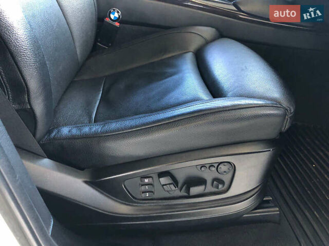 Білий БМВ Х6, об'ємом двигуна 3 л та пробігом 211 тис. км за 21700 $, фото 26 на Automoto.ua