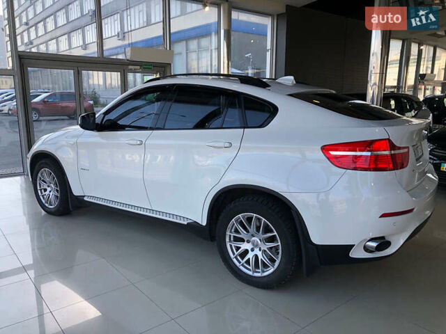 Білий БМВ Х6, об'ємом двигуна 3 л та пробігом 211 тис. км за 21700 $, фото 1 на Automoto.ua