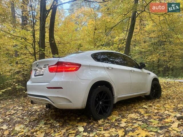 Белый БМВ Х6, объемом двигателя 4.39 л и пробегом 200 тыс. км за 16000 $, фото 4 на Automoto.ua