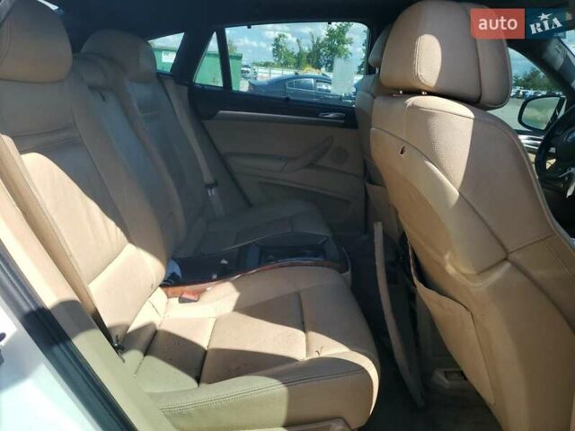 Белый БМВ Х6, объемом двигателя 4.39 л и пробегом 189 тыс. км за 2500 $, фото 10 на Automoto.ua