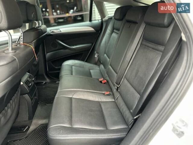 Білий БМВ Х6, об'ємом двигуна 3 л та пробігом 81 тис. км за 21500 $, фото 29 на Automoto.ua
