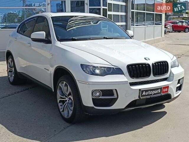 Белый БМВ Х6, объемом двигателя 3 л и пробегом 170 тыс. км за 19490 $, фото 6 на Automoto.ua