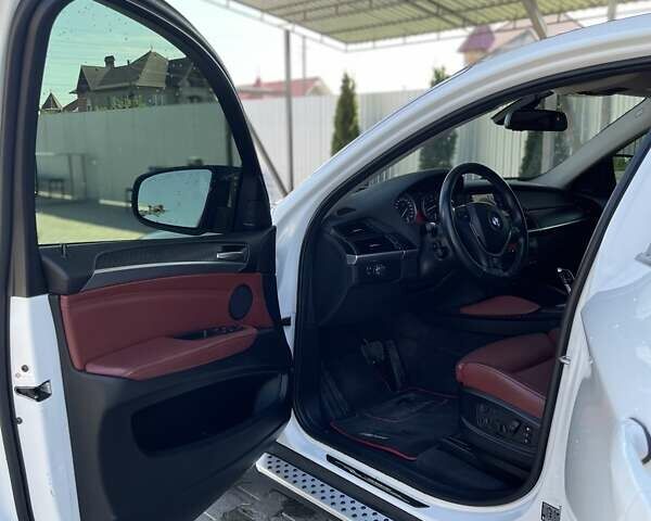 Белый БМВ Х6, объемом двигателя 2.98 л и пробегом 122 тыс. км за 23500 $, фото 16 на Automoto.ua