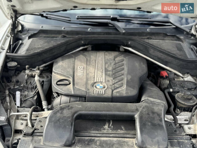 Белый БМВ Х6, объемом двигателя 2.99 л и пробегом 188 тыс. км за 26000 $, фото 56 на Automoto.ua