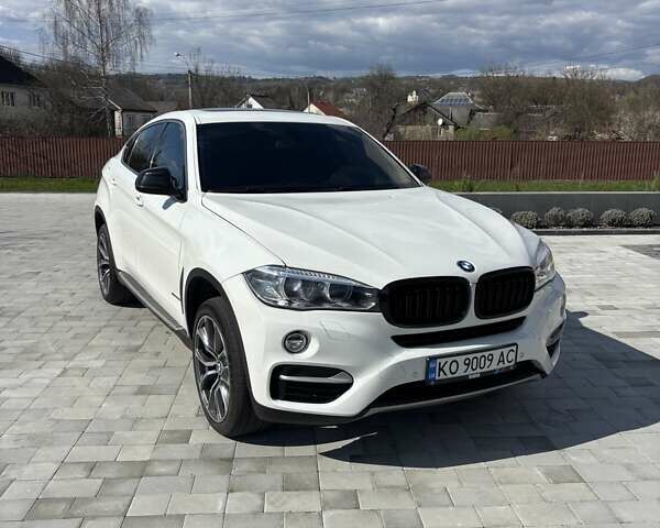 Белый БМВ Х6, объемом двигателя 2.98 л и пробегом 135 тыс. км за 32000 $, фото 1 на Automoto.ua