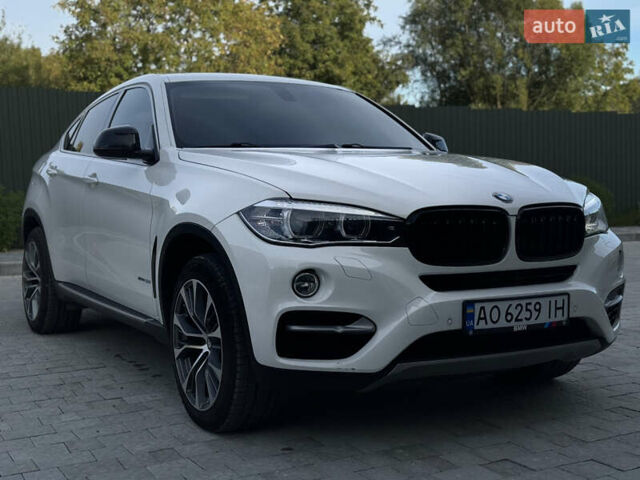 Білий БМВ Х6, об'ємом двигуна 2.98 л та пробігом 136 тис. км за 30000 $, фото 2 на Automoto.ua