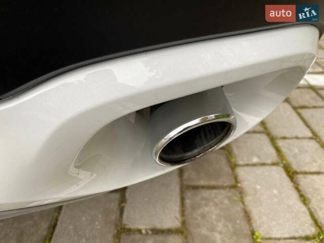 Білий БМВ Х6, об'ємом двигуна 2.99 л та пробігом 137 тис. км за 32500 $, фото 34 на Automoto.ua