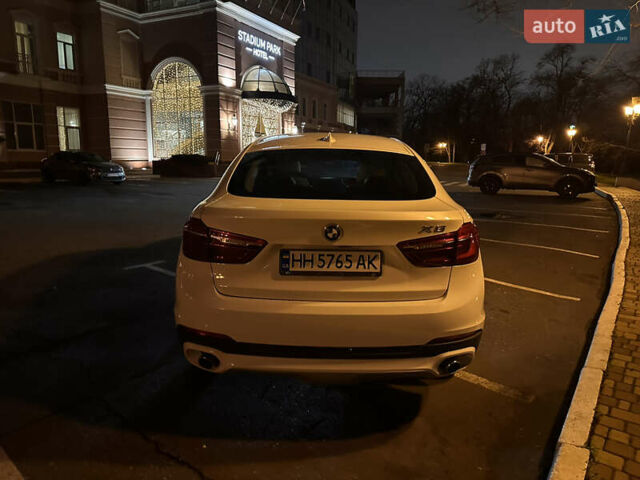 Білий БМВ Х6, об'ємом двигуна 2.98 л та пробігом 179 тис. км за 27500 $, фото 5 на Automoto.ua