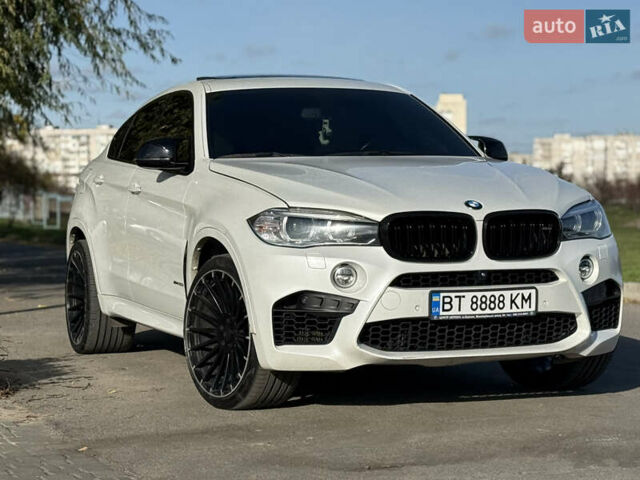 Белый БМВ Х6, объемом двигателя 4.39 л и пробегом 152 тыс. км за 38000 $, фото 1 на Automoto.ua