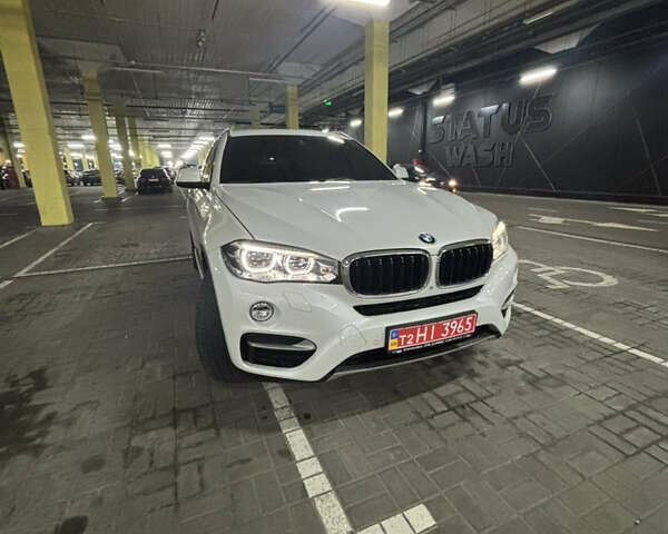 Белый БМВ Х6, объемом двигателя 2.99 л и пробегом 220 тыс. км за 31000 $, фото 6 на Automoto.ua