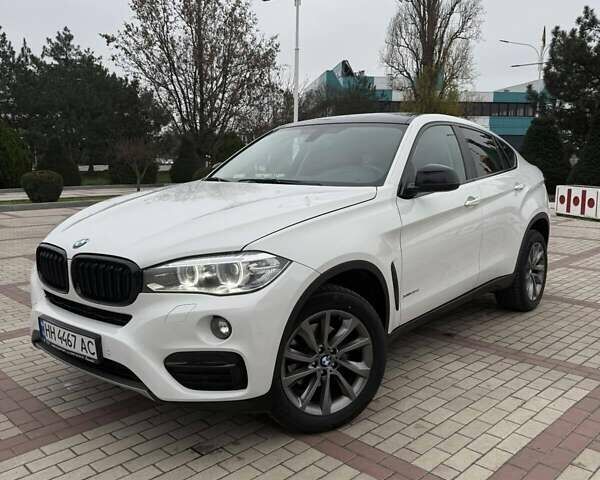 Білий БМВ Х6, об'ємом двигуна 2.99 л та пробігом 195 тис. км за 34000 $, фото 6 на Automoto.ua