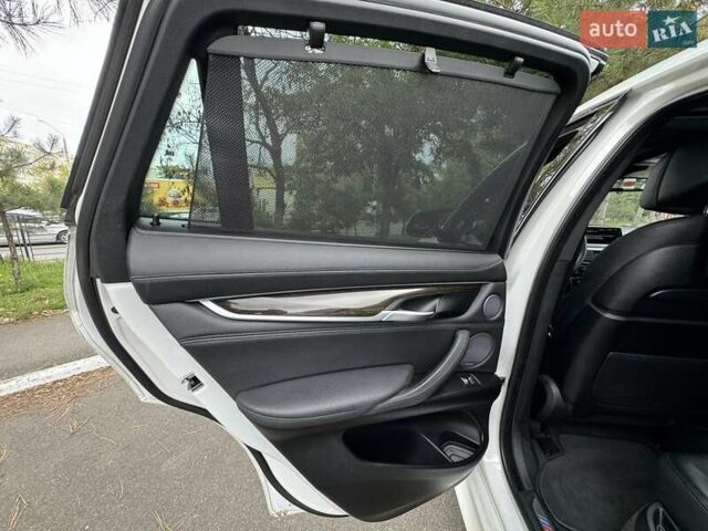 Белый БМВ Х6, объемом двигателя 4.39 л и пробегом 160 тыс. км за 32500 $, фото 23 на Automoto.ua