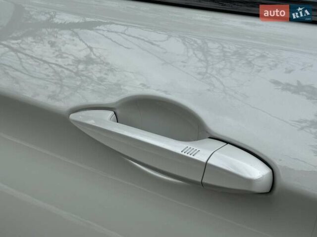 Белый БМВ Х6, объемом двигателя 4.39 л и пробегом 160 тыс. км за 32500 $, фото 15 на Automoto.ua