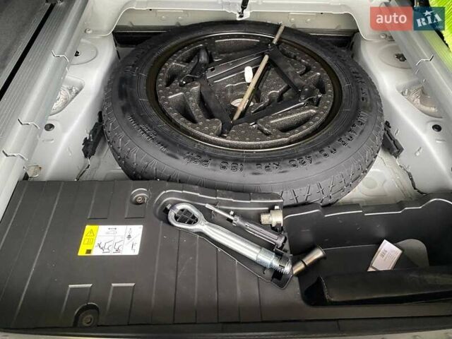 Білий БМВ Х6, об'ємом двигуна 2.99 л та пробігом 137 тис. км за 32500 $, фото 76 на Automoto.ua