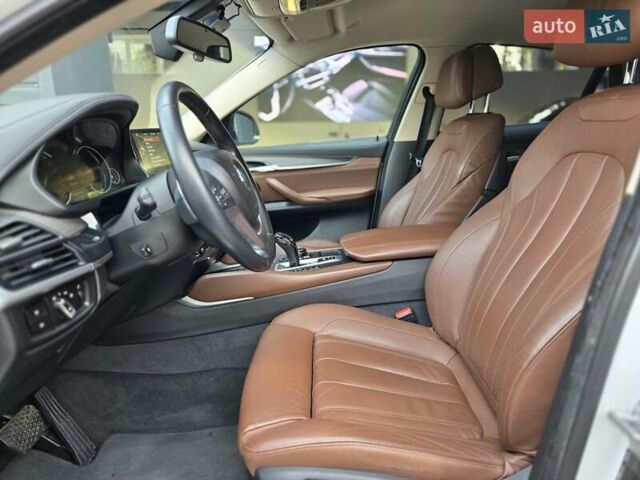 Білий БМВ Х6, об'ємом двигуна 2.99 л та пробігом 190 тис. км за 28999 $, фото 15 на Automoto.ua