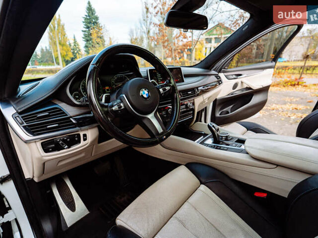 Белый БМВ Х6, объемом двигателя 4.39 л и пробегом 135 тыс. км за 42300 $, фото 12 на Automoto.ua