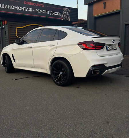 Белый БМВ Х6, объемом двигателя 2.98 л и пробегом 180 тыс. км за 27500 $, фото 1 на Automoto.ua