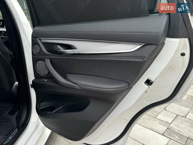Білий БМВ Х6, об'ємом двигуна 3 л та пробігом 156 тис. км за 27777 $, фото 21 на Automoto.ua
