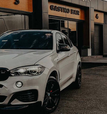 Белый БМВ Х6, объемом двигателя 2.98 л и пробегом 180 тыс. км за 27500 $, фото 3 на Automoto.ua