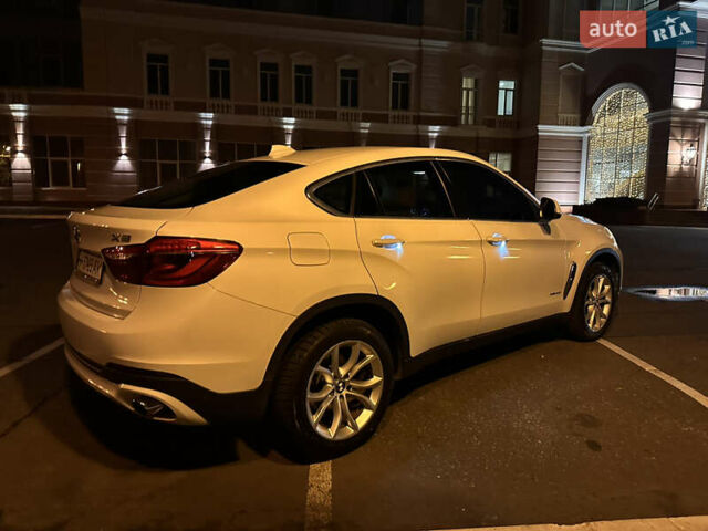 Білий БМВ Х6, об'ємом двигуна 2.98 л та пробігом 179 тис. км за 27500 $, фото 4 на Automoto.ua
